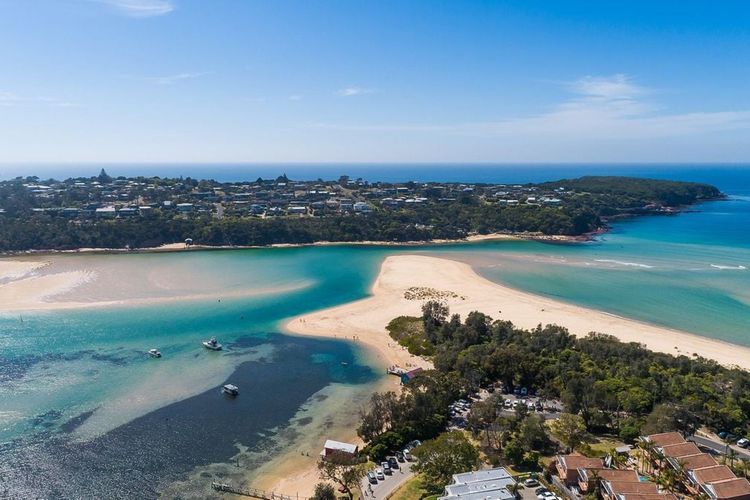 Lakeside Apartments 4