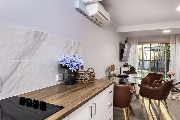 Lakeside Apartments 4