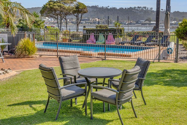 Lakeside Apartments 4