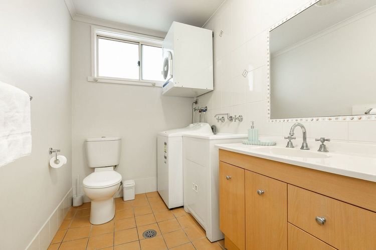 Lakeside Apartments 4