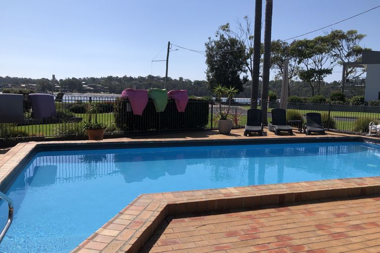 Lakeside Apartments 9