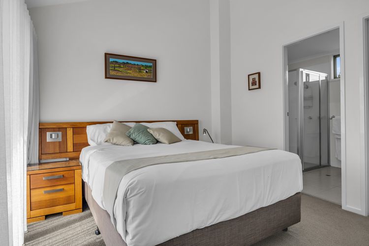 Tuscany Apartments 16