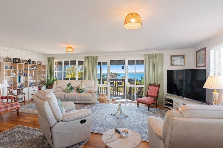 1/10 Melaleuca Court