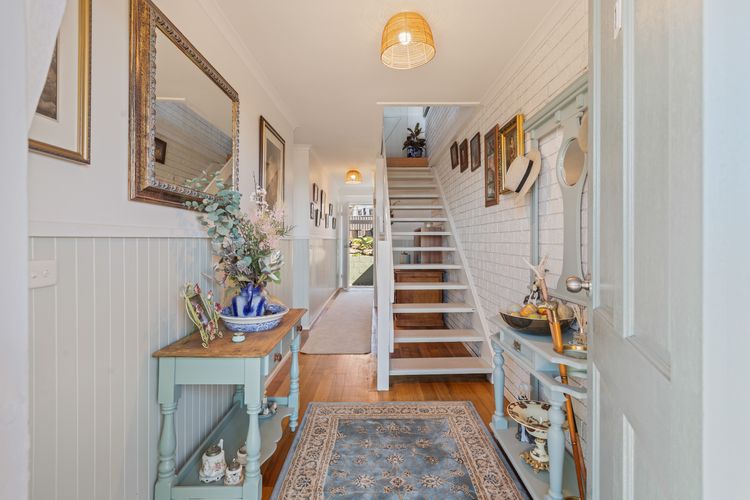 1/10 Melaleuca Court