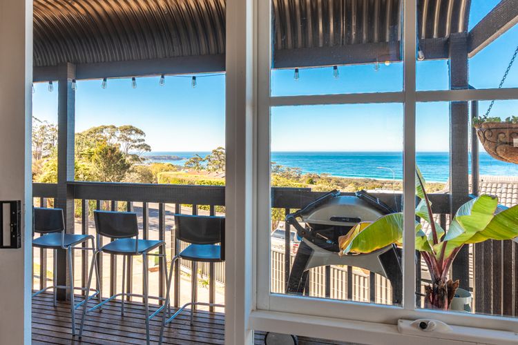 1/10 Melaleuca Court