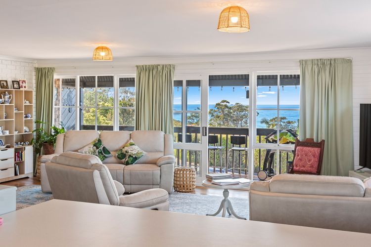 1/10 Melaleuca Court