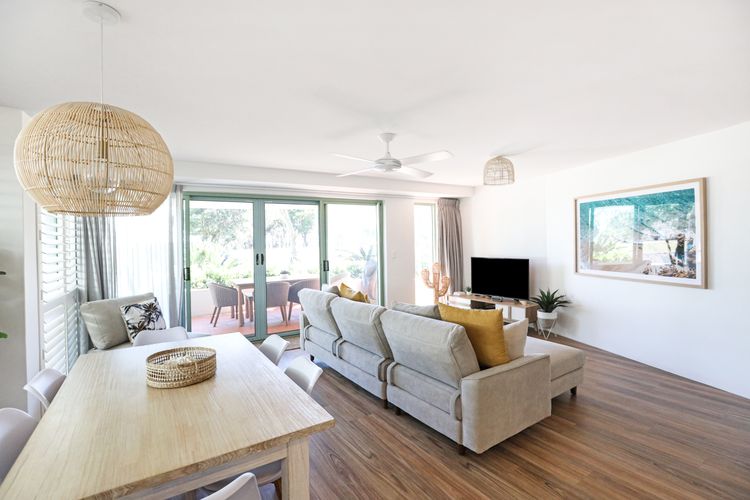 Luxury On The Bay – Karinya At Surfside
