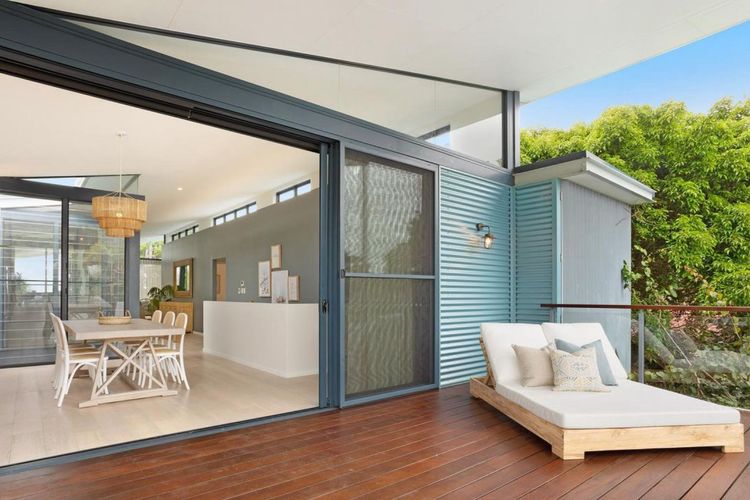 Luxury On The Bay – Wanda