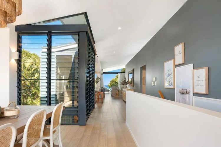 Luxury On The Bay – Wanda