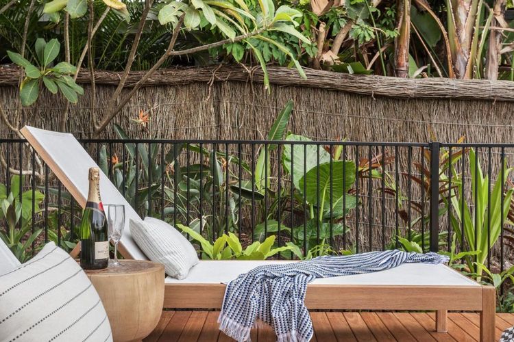 Luxury On The Bay – Wanda