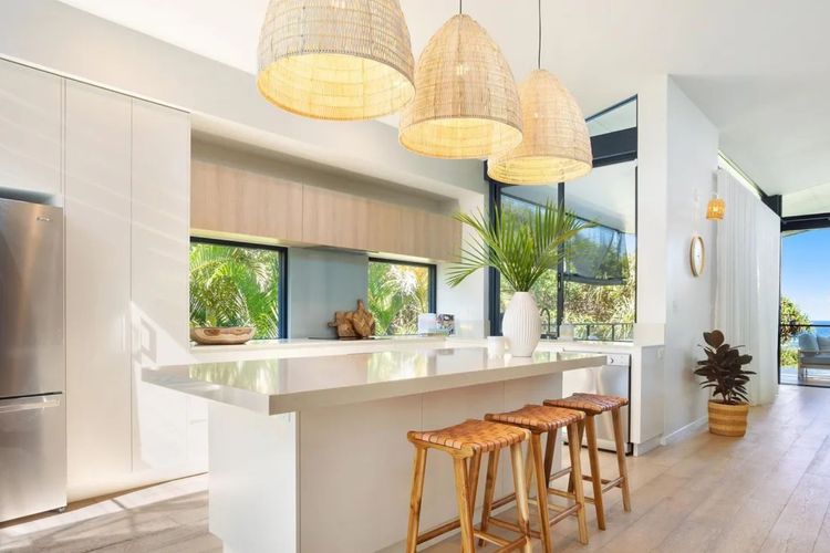 Luxury On The Bay – Wanda