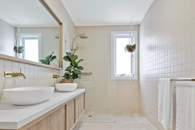 Luxury On The Bay – Cedrics 1