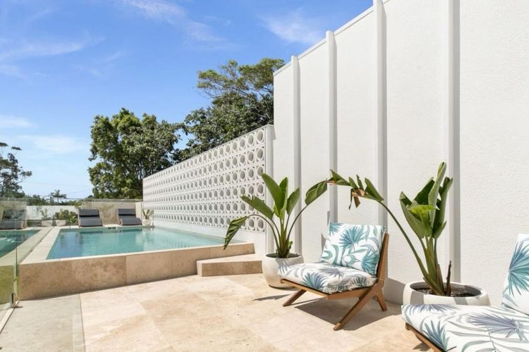 Luxury On The Bay – Cedrics 1