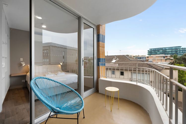Warm Bondi Loft Stay Steps to Beach & Cafés