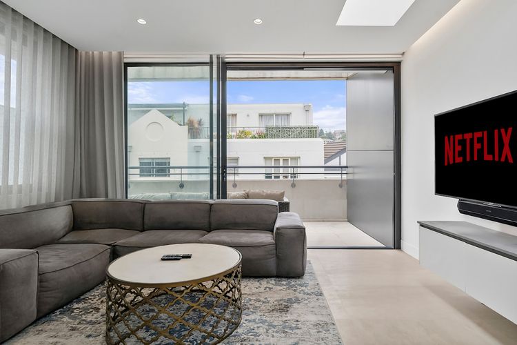 Inviting 2BR Unit w Parking near Coogee Beach