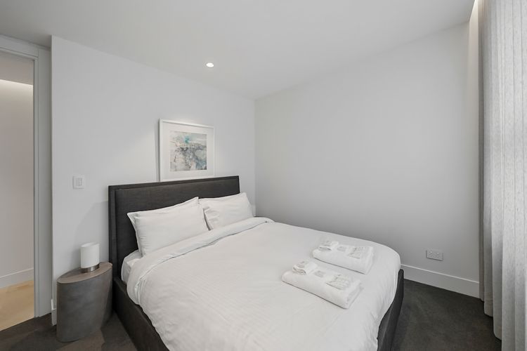 Inviting 2BR Unit w Parking near Coogee Beach