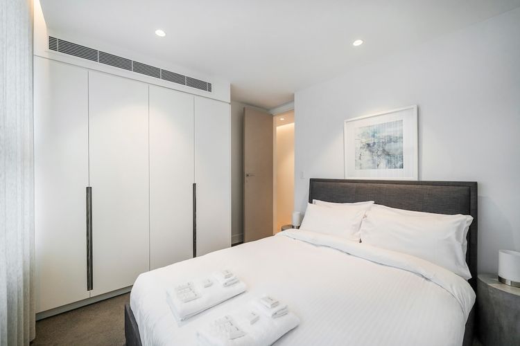 Inviting 2BR Unit w Parking near Coogee Beach