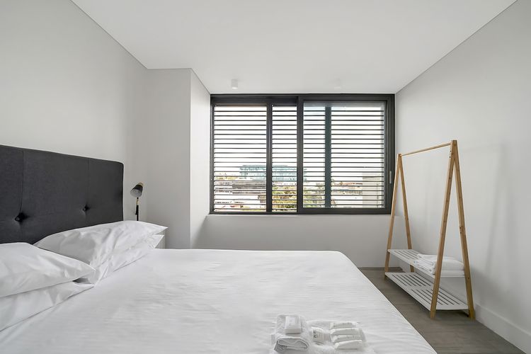 Bondi Beach Escape, Steps to Sand & Café