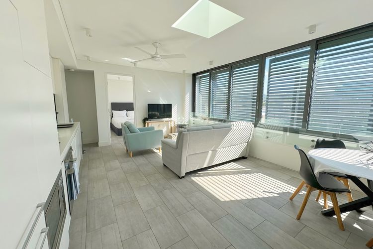 Living room image 2