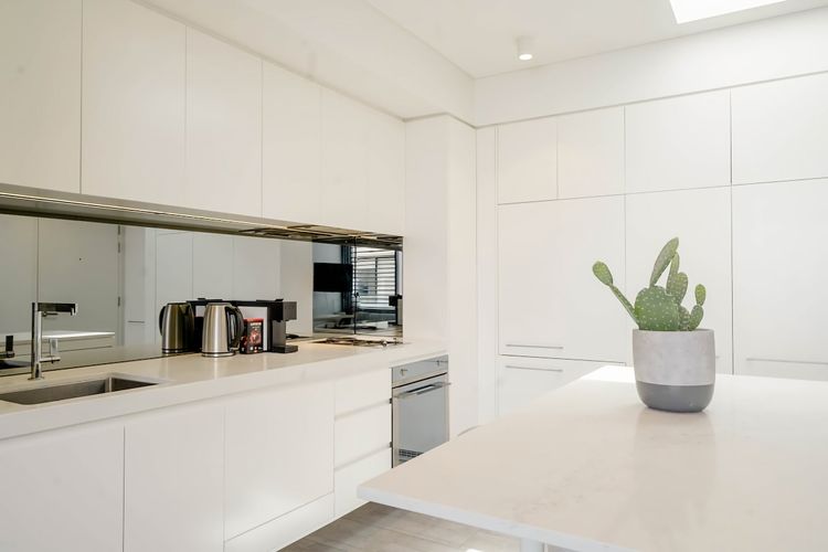 Warm Bondi Hideaway Heated Top Floor Stay