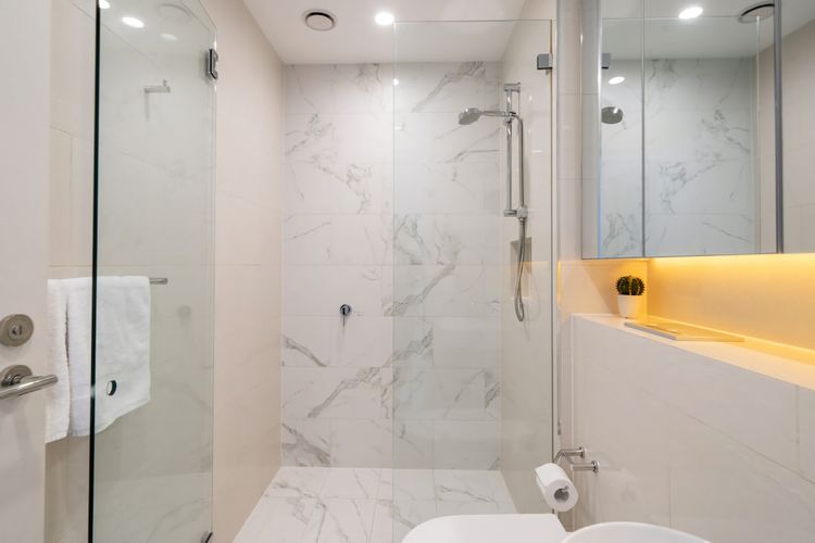 Premium Bondi Junction Living w/Lift & Parking