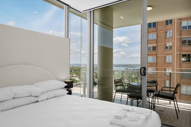 Premium Bondi Junction Living w/Lift & Parking