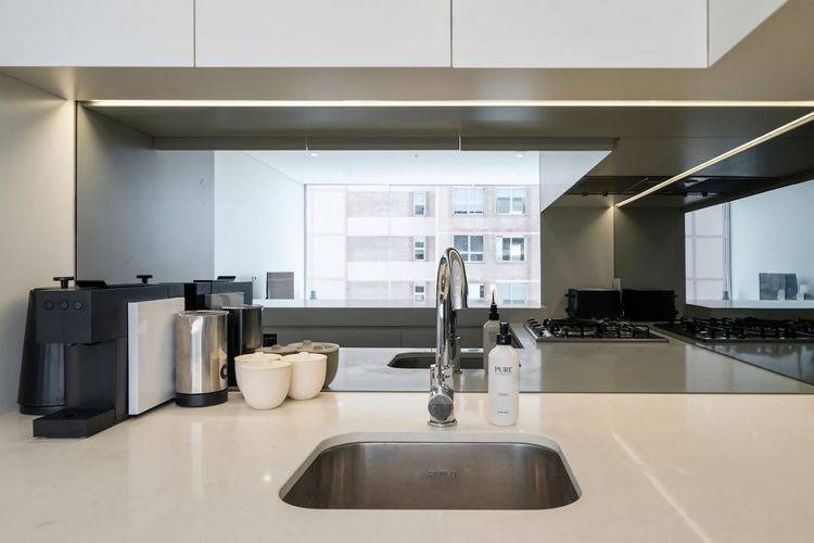 Premium Bondi Junction Living w/Lift & Parking