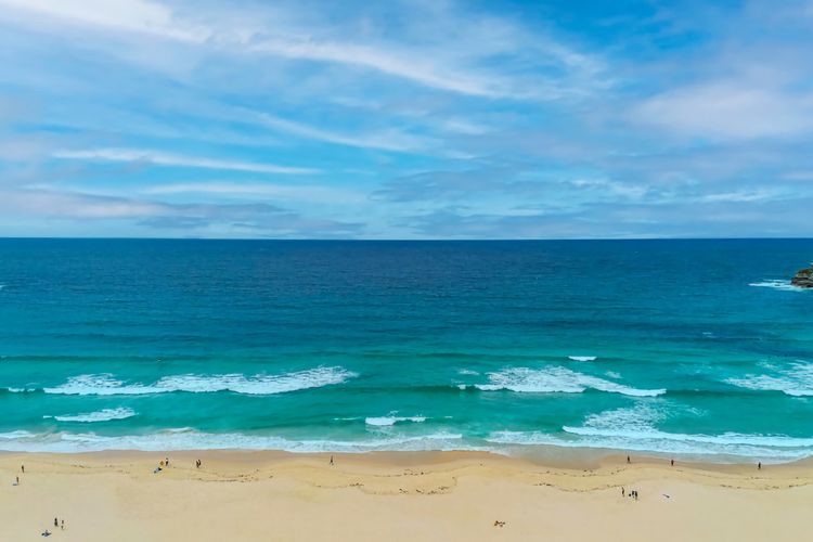 Bondi Oasis: 2BR Walk to Beach w/ Parking