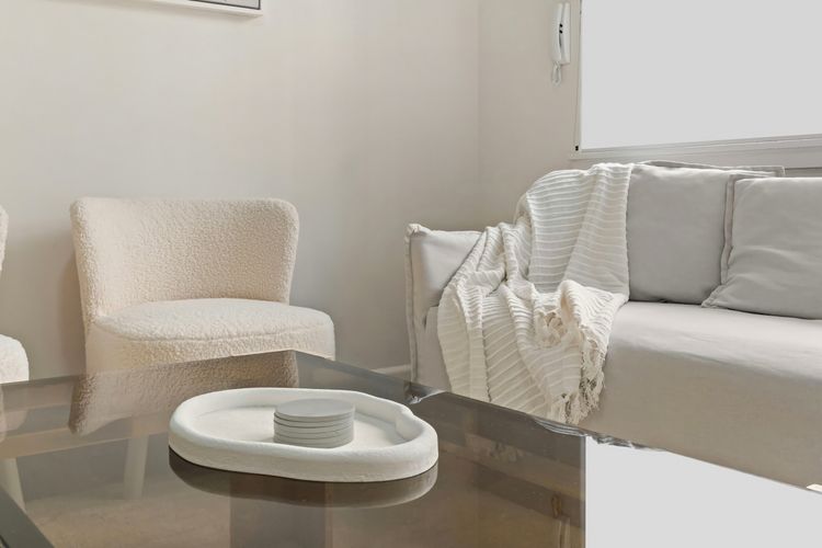 Bondi Oasis: 2BR Walk to Beach w/ Parking