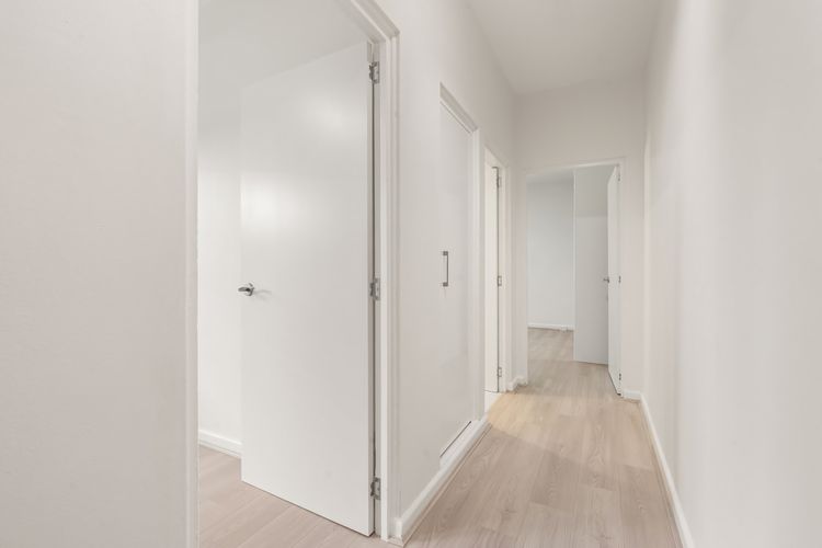 Bondi Oasis: 2BR Walk to Beach w/ Parking