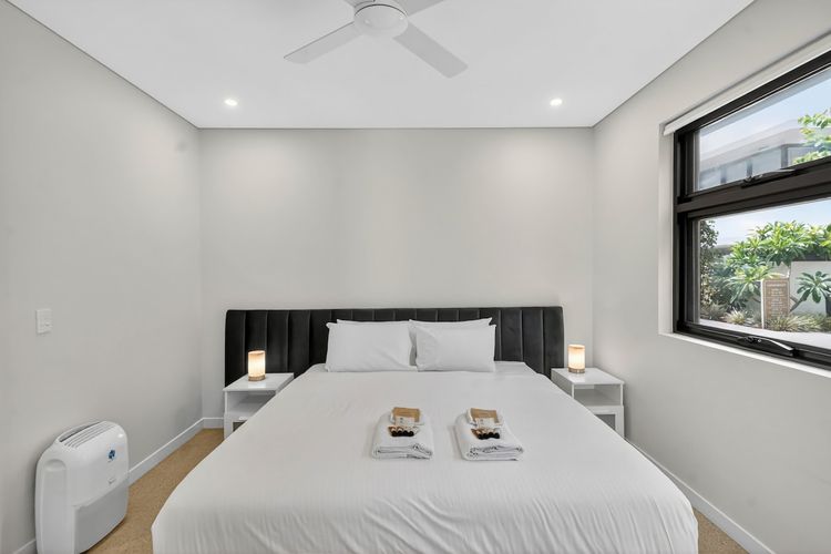 250SQM Cosy Bondi Escape | Luxe 3BR + Parking