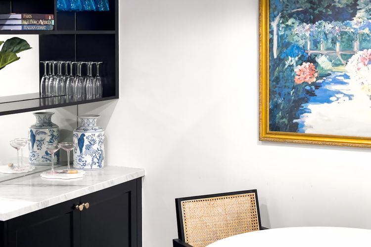 Easy Access 2BR Flat with Parking in Rose Bay