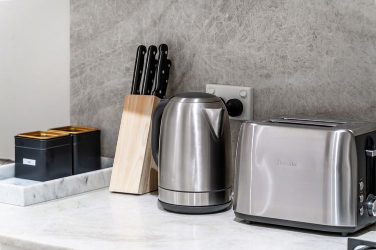Full kitchen image 4