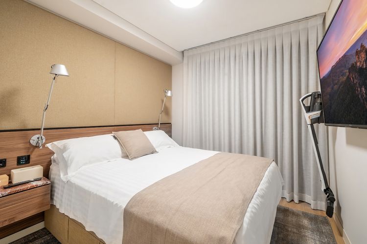 Bedroom image 3