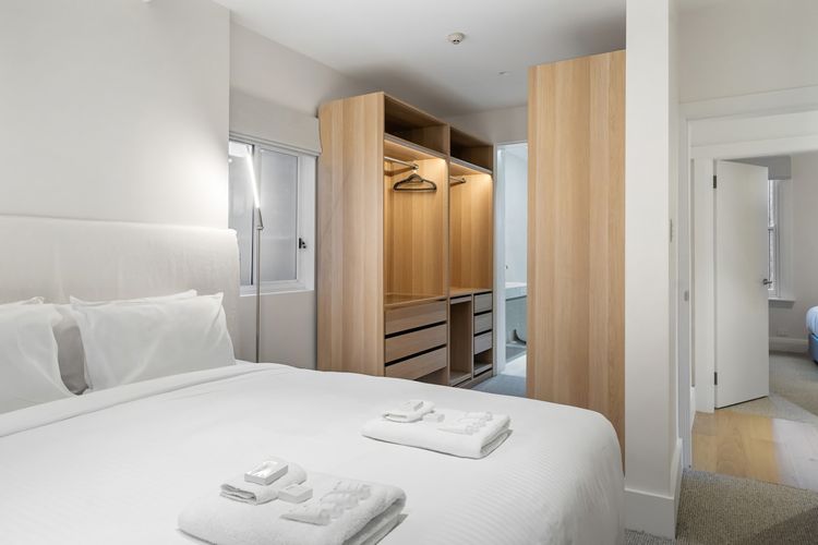 Luxe 3BR Full Floor Suite w Views Darling Point
