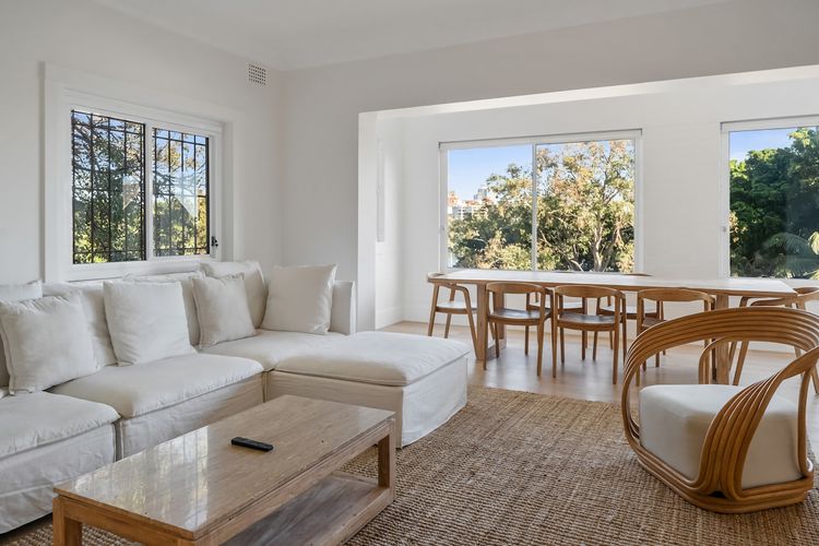 Luxe 3BR Full Floor Suite w Views Darling Point