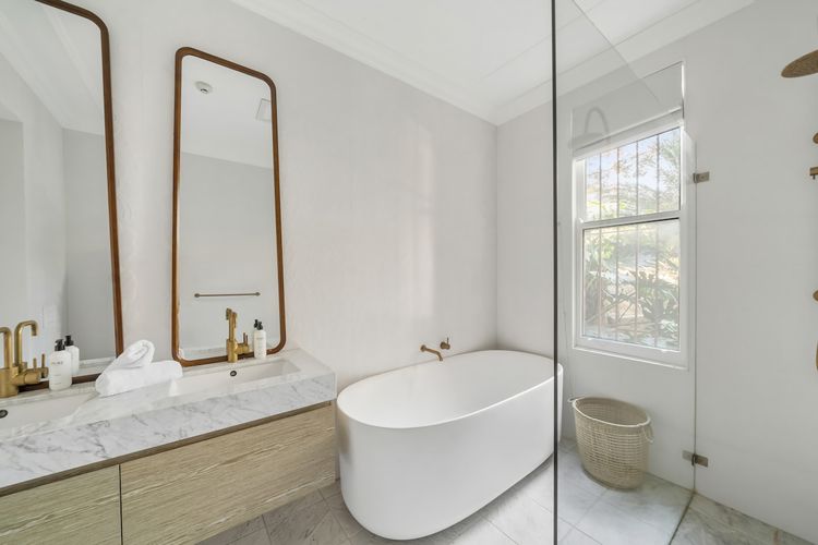 Luxe 3BR Full Floor Suite w Views Darling Point