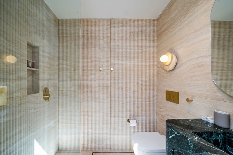 Stylish and well-maintained bathroom designed for comfort and convenience.