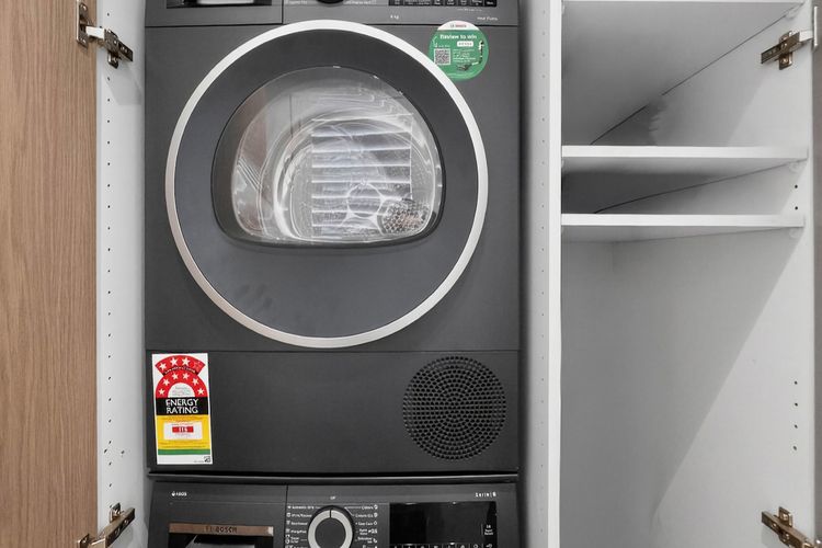 Laundry area image 1
