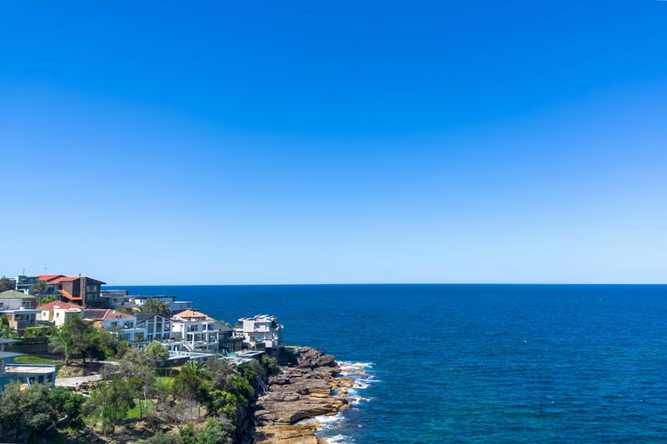 Stunning 4BR Waterfront House w/pool in Sth