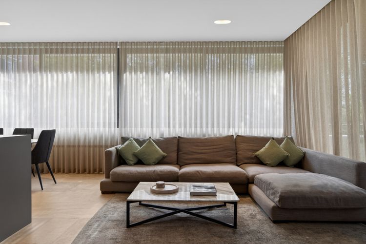 Cosy 3BR Apt with Balcony & Parking in Coogee