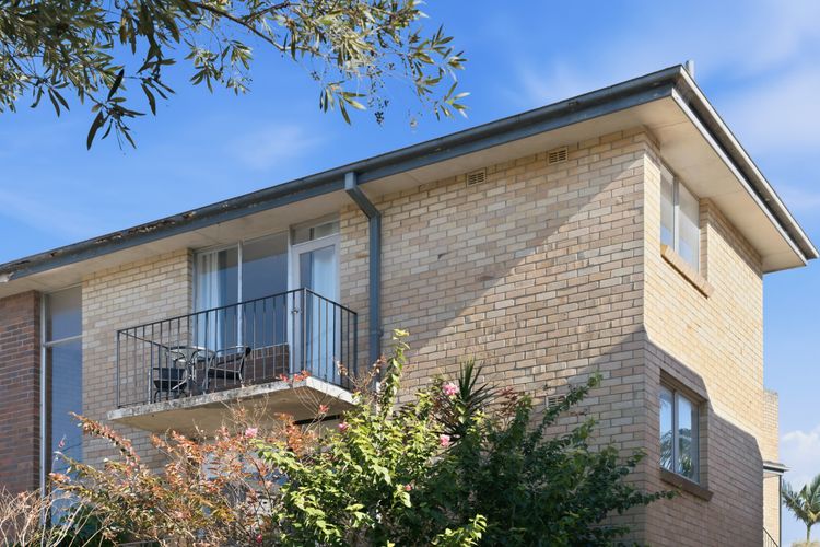 Paddington Studio w/ Balcony & Parking Near CBD