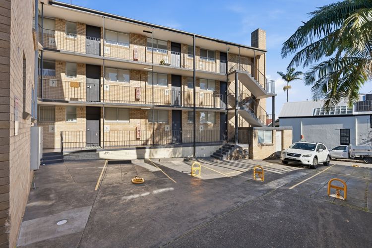 Paddington Studio w/ Balcony & Parking Near CBD