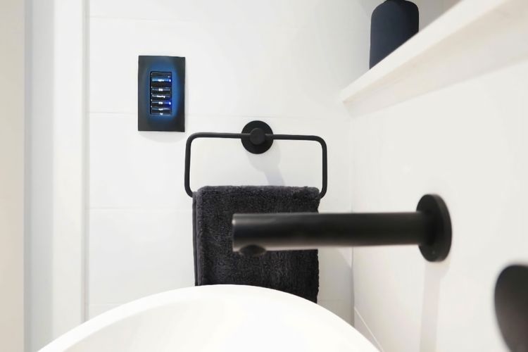 Modern Coogee Apt w/ Lift, Parking & Balcony