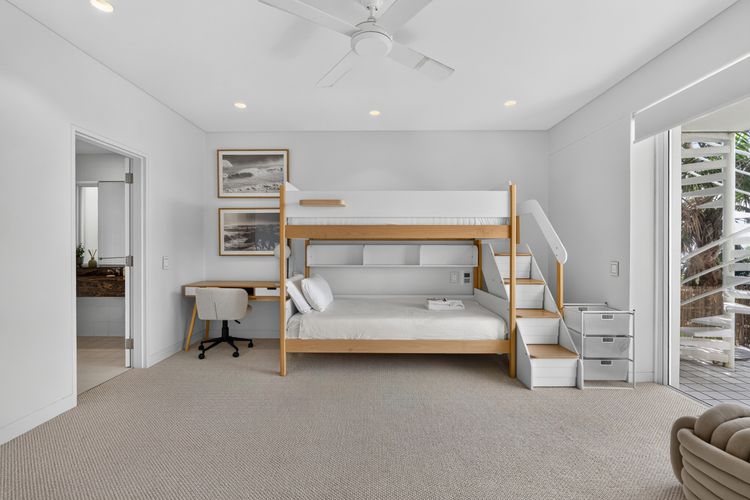 Luxury Coastal Haven with Pool in South Coogee