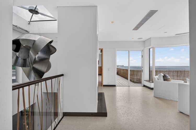 Luxury Coastal Haven with Pool in South Coogee