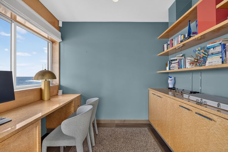 Luxury Coastal Haven with Pool in South Coogee