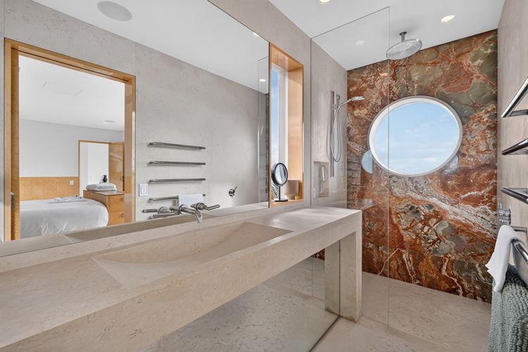 Luxury Coastal Haven with Pool in South Coogee