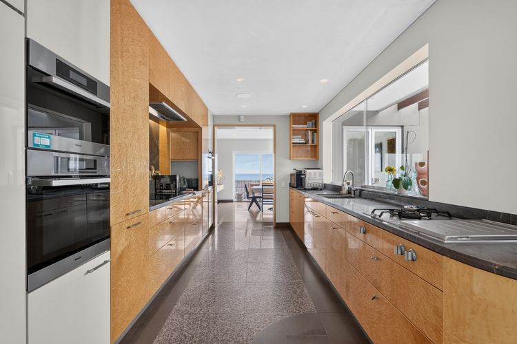 Luxury Coastal Haven with Pool in South Coogee