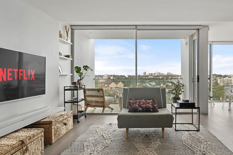 Luxury Sydney Residence | Pool, Gym & City Views